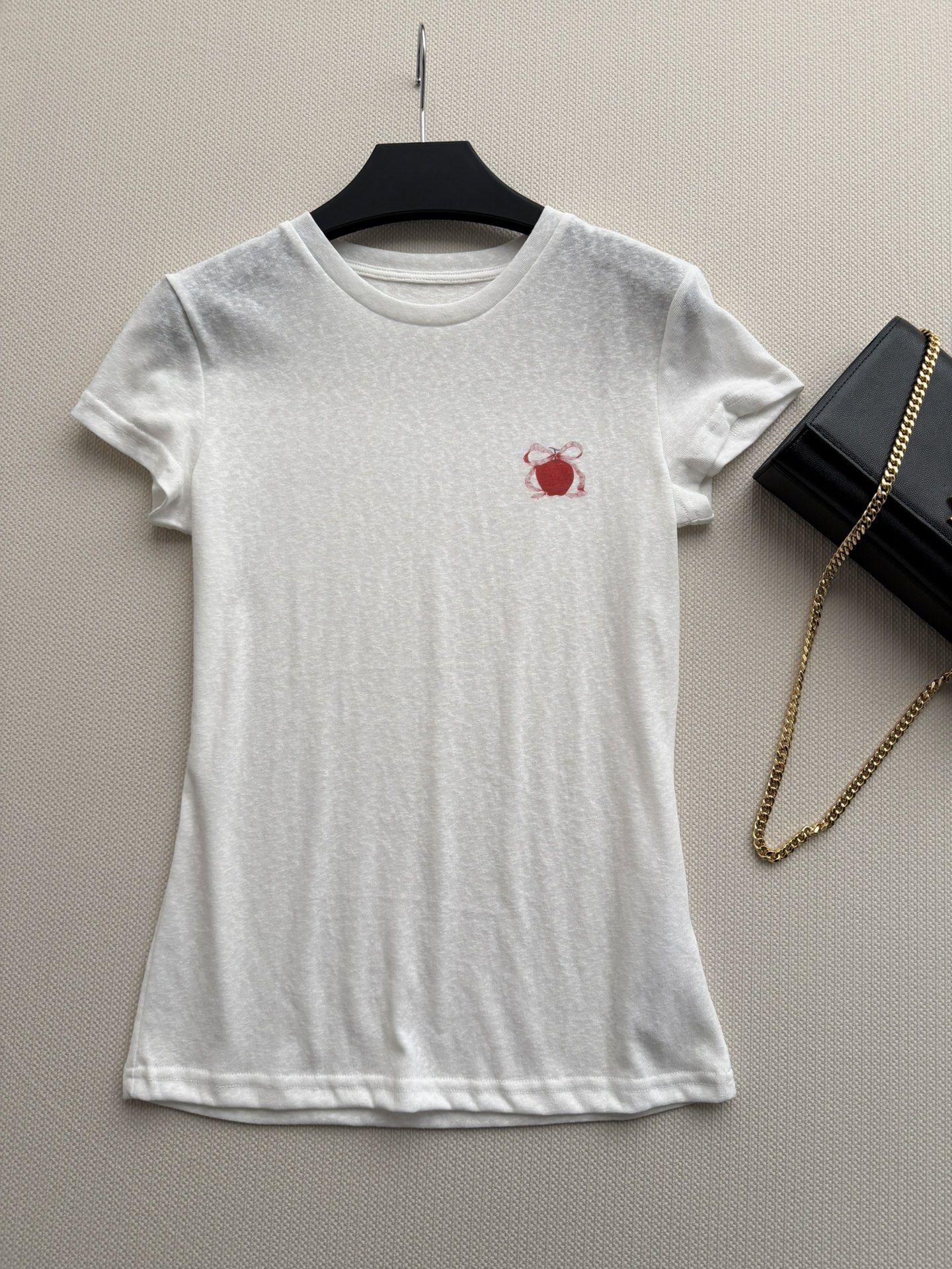 Women's short sleeves